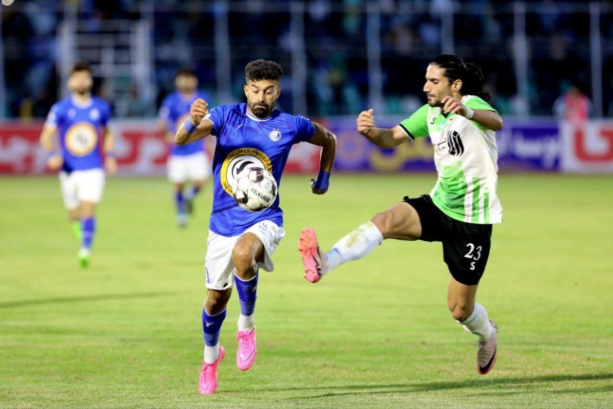 تساوی خیبر و استقلال / VAR دو بار به داد ساپینتو رسید تساوی خیبر و استقلال / VAR دو بار به داد ساپینتو رسید