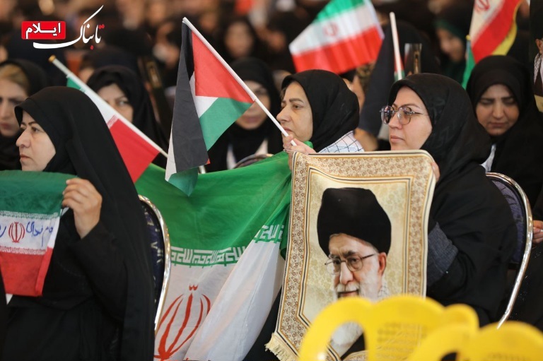 اتحاد مقدس در ایلام؛ همایش بزرگ بسیج با حضور پرشور مردم + فیلم اتحاد مقدس در ایلام؛ همایش بزرگ بسیج با حضور پرشور مردم + فیلم